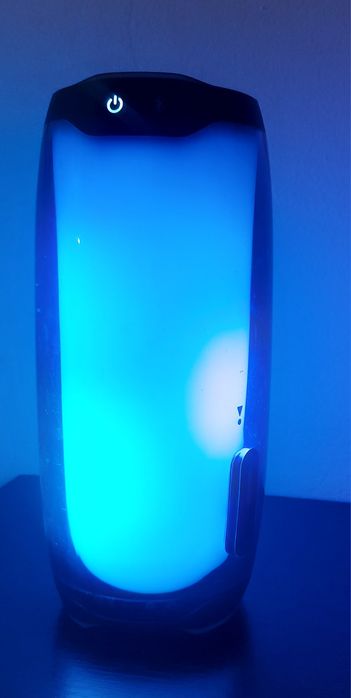 Vând boxă jbl 4 pulse