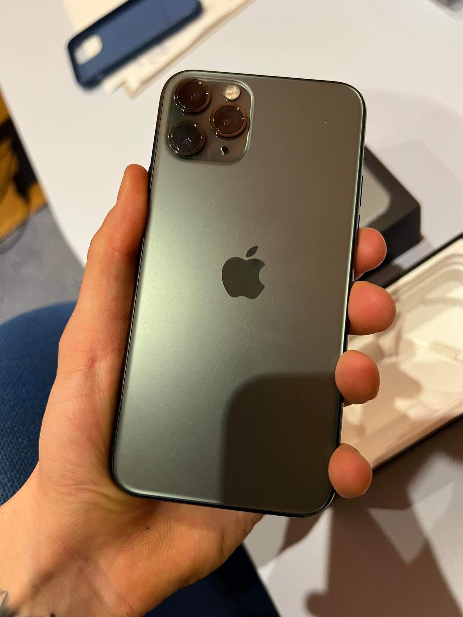 IPhone 11 Pro Midnight Green