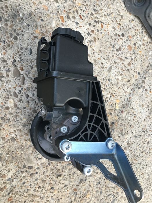 Pompa servo Mercedes SprinterA906/VitoW639 2.2CDI OM651