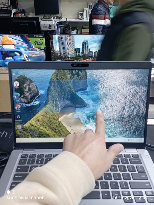 Мощный, Сенсорный ноутбук Dell latitude i5-10400H