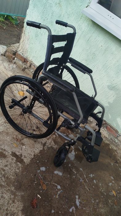 Инвалидная коляска