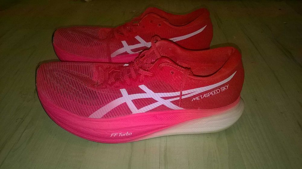 Asics Metaspeed Sky+ номер 44