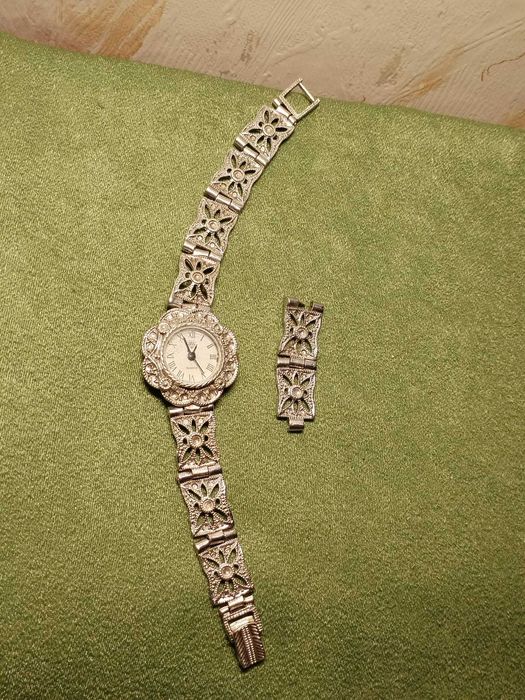 Vand ceas din argint