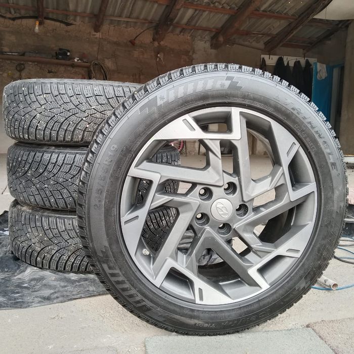 Резина зимняя шипованная