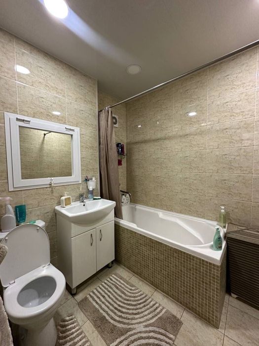 Продается квартира4/3/4 на Ц-4