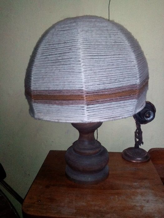 Масивни Ретро - Шкафове Огледало- Закачалка-Лампа-Фотоапарати- идр.