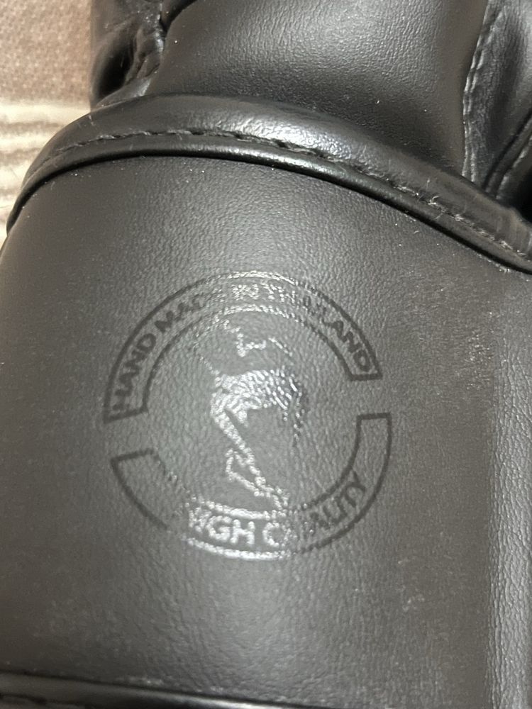 Боксови Ръкавици Venum Elite Black