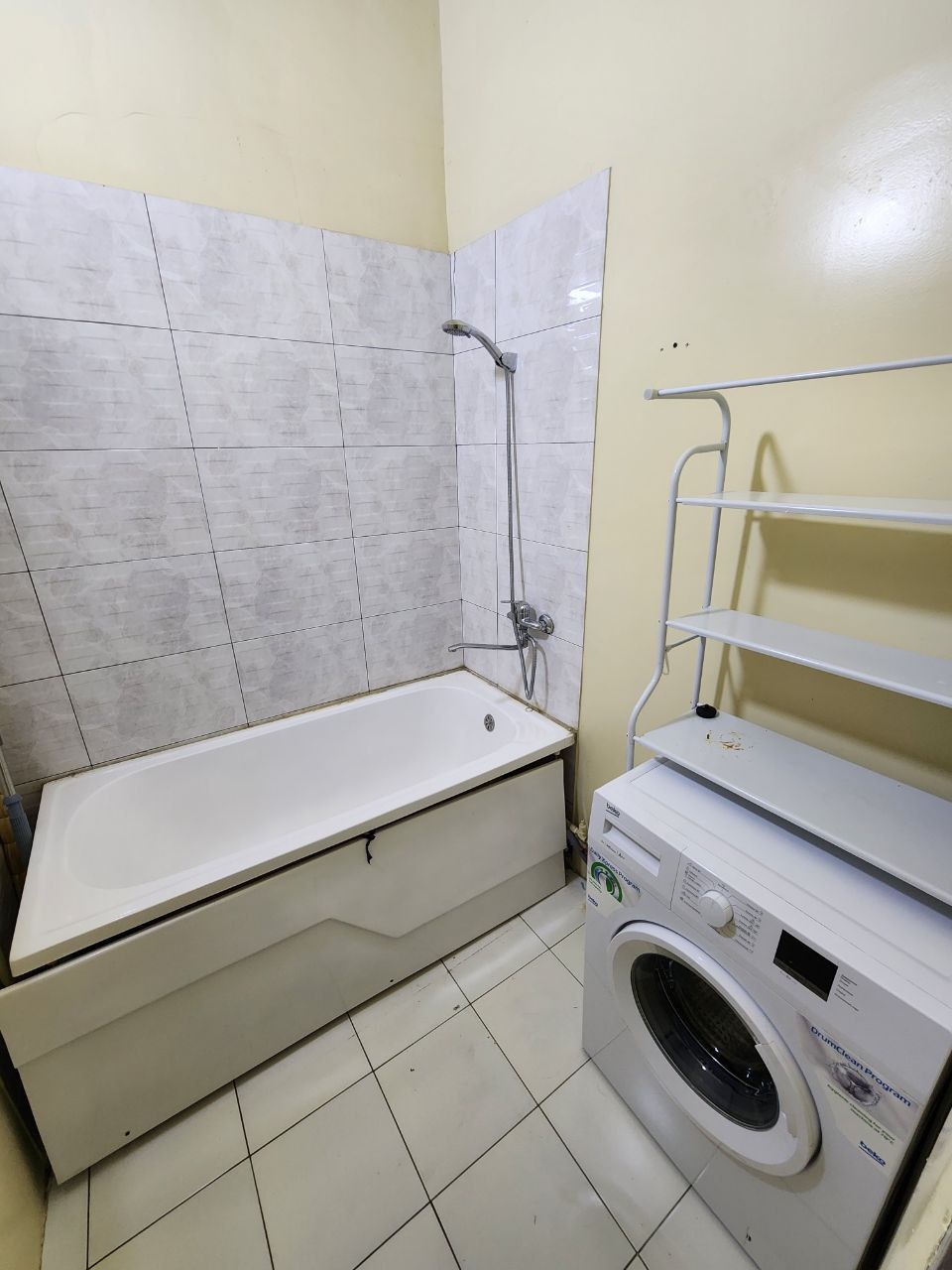 Arenda Yunusobod 11 kvartl 2 xona Oilaga beriladi