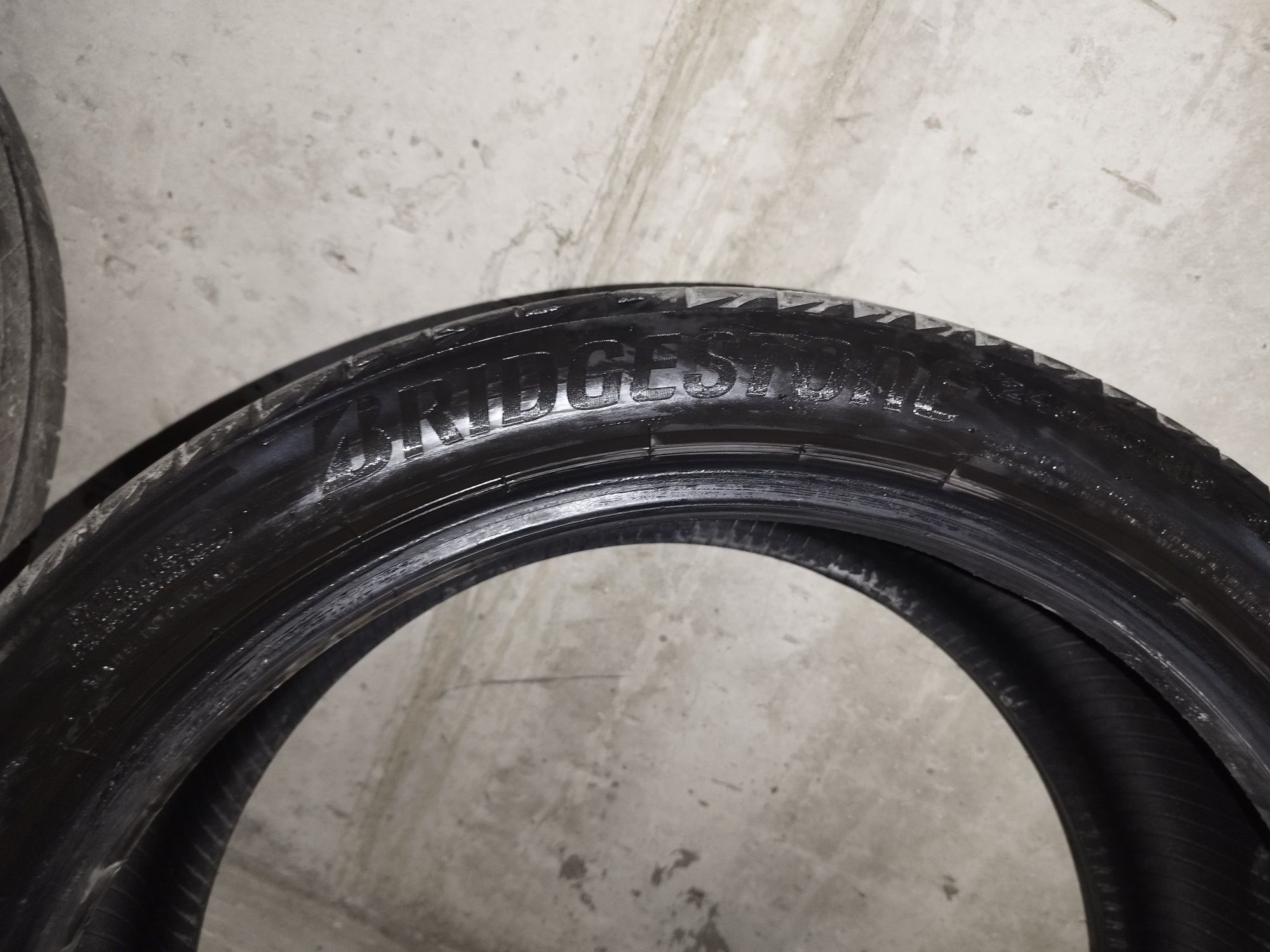 Bridgestone run flat спорт пакет 275/35/19 и 245/40/19