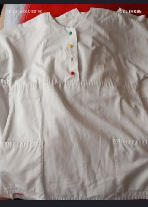 Bluze medicale cu pantaloni albe mar L