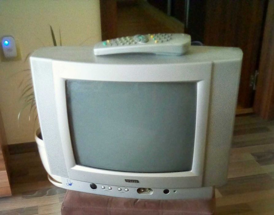 Продавам работещ телевизор Westel