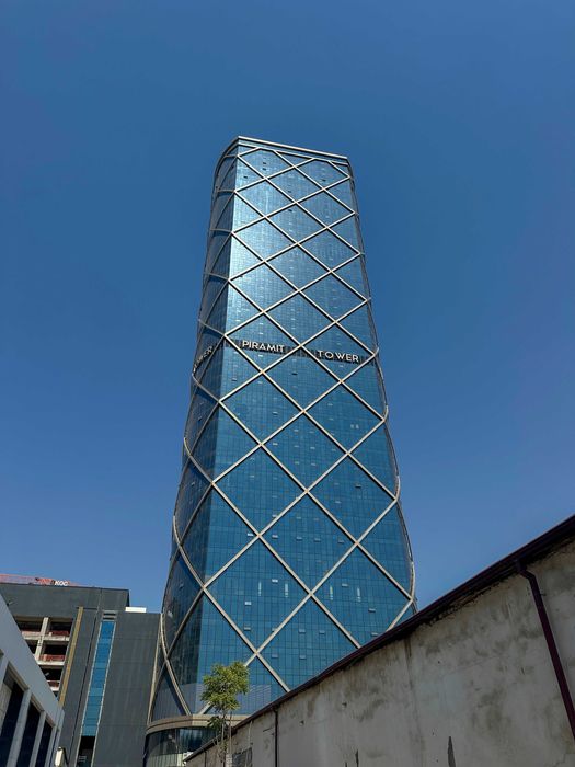 4/31/47 Piramit Tower 140м2 (70+70м2)