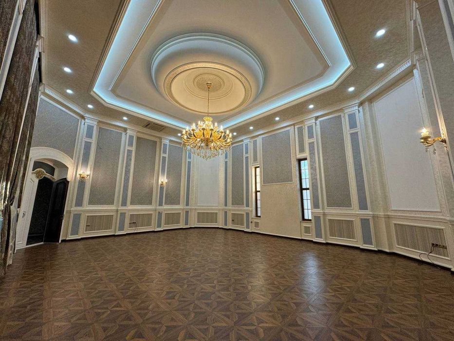 12.5 sotiqli tayyor katta hovli sotiladi.