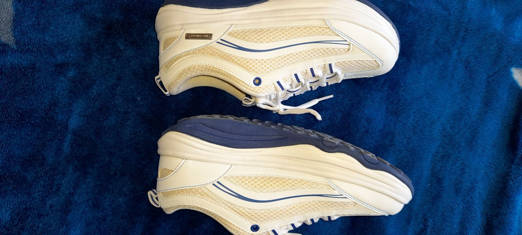 Pantofi sport nr.40