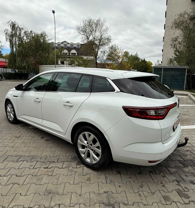 Renault Megane Grandtour 1.3 TCe - 140 cp - Limited - Automat - 2020