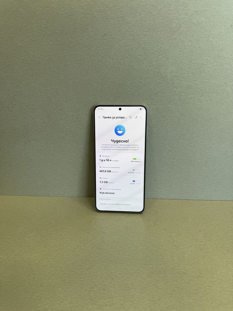Продавам отличен Samsung S25 PLUS 512 GB