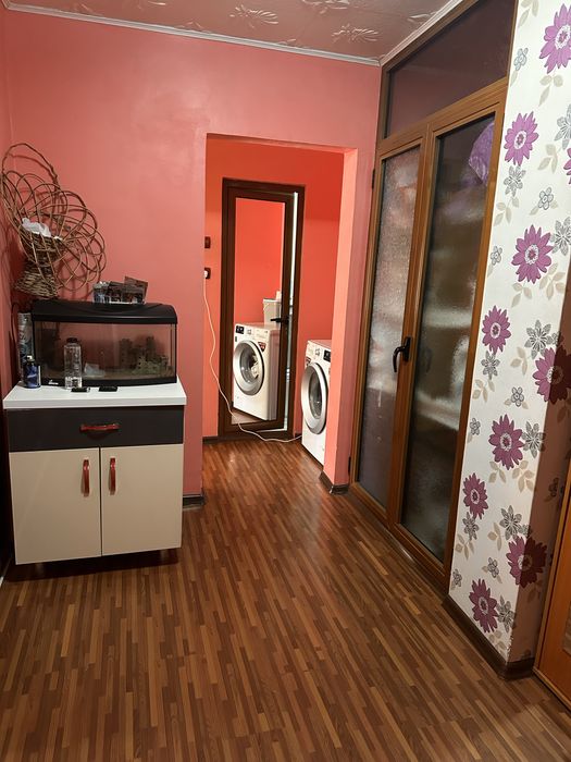 Vand apartament situat in orasul Rovinari strada sporturilor