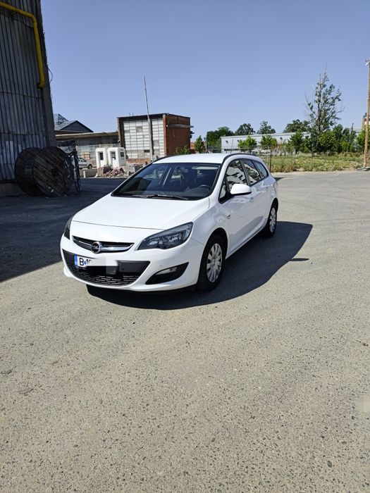 Opel Astra j 1.6, 2016