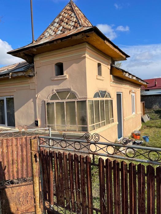 Casa de vanzare in Comuna Dobra