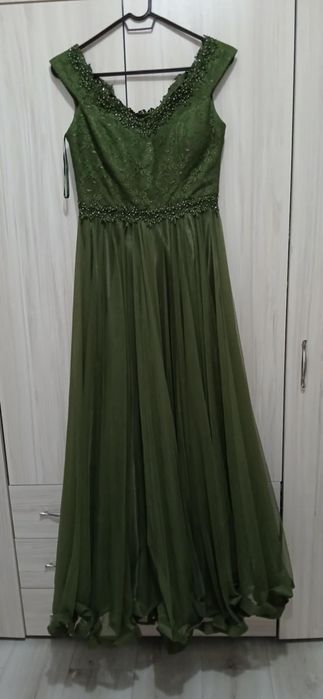 Дълга официална рокля