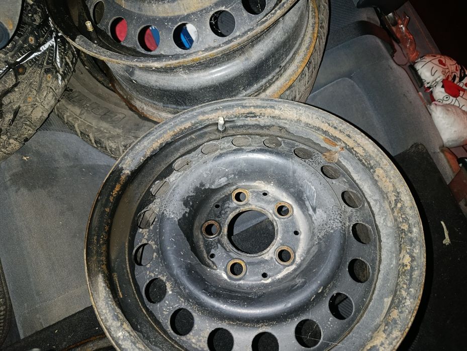 Железные диски на мерс разболтовка 5х112