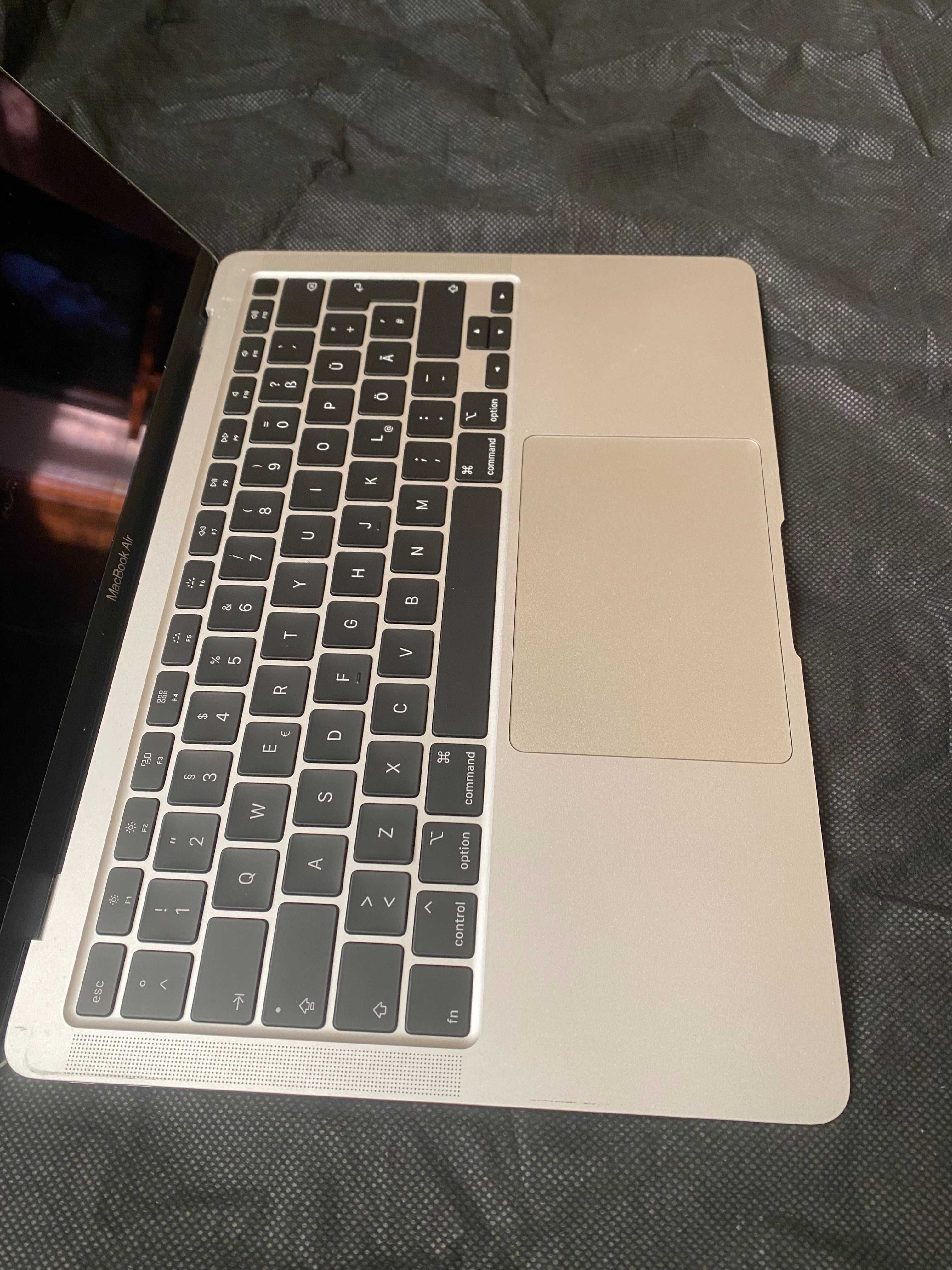 13" Macbook Air A2179(2020) Silver-НА ЧАСТИ