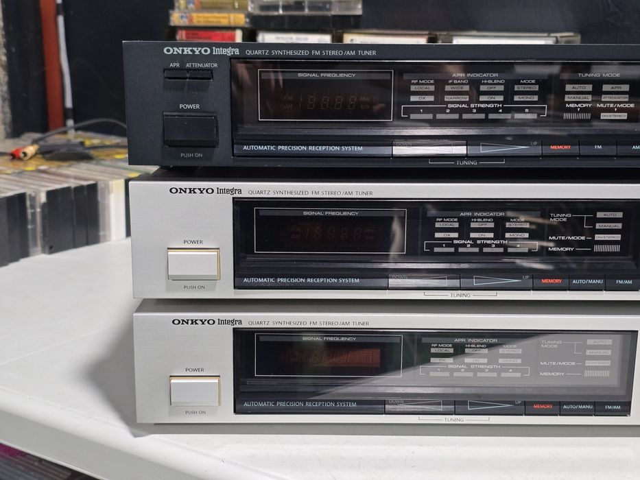 Radio tuner ONKYO INTEGRA T-4250 black, T-4270 argintiu,  hifi stereo