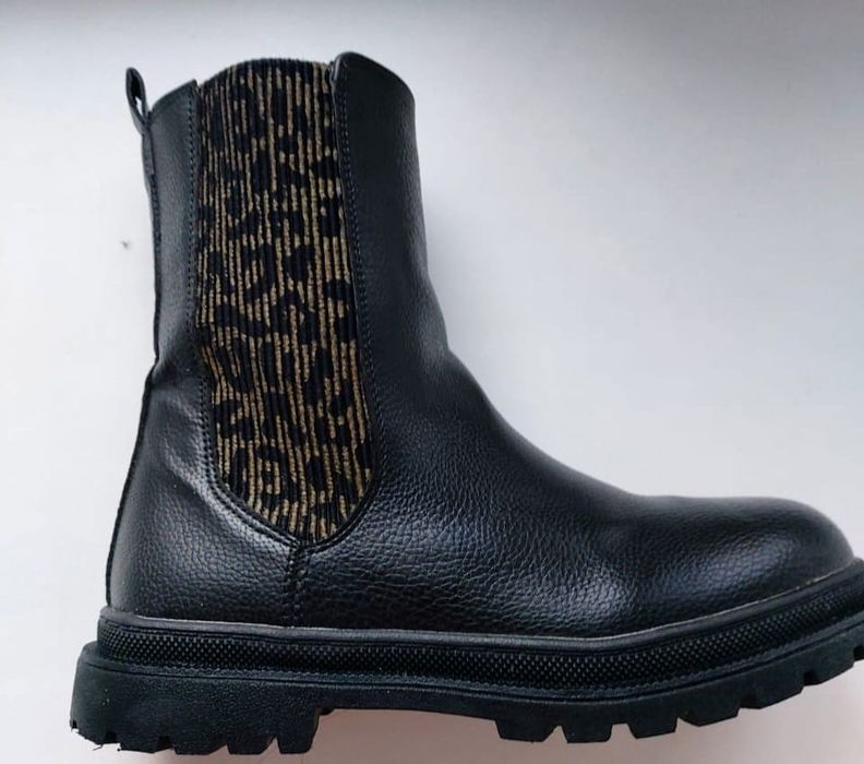 Ботинки на девочку 31р.