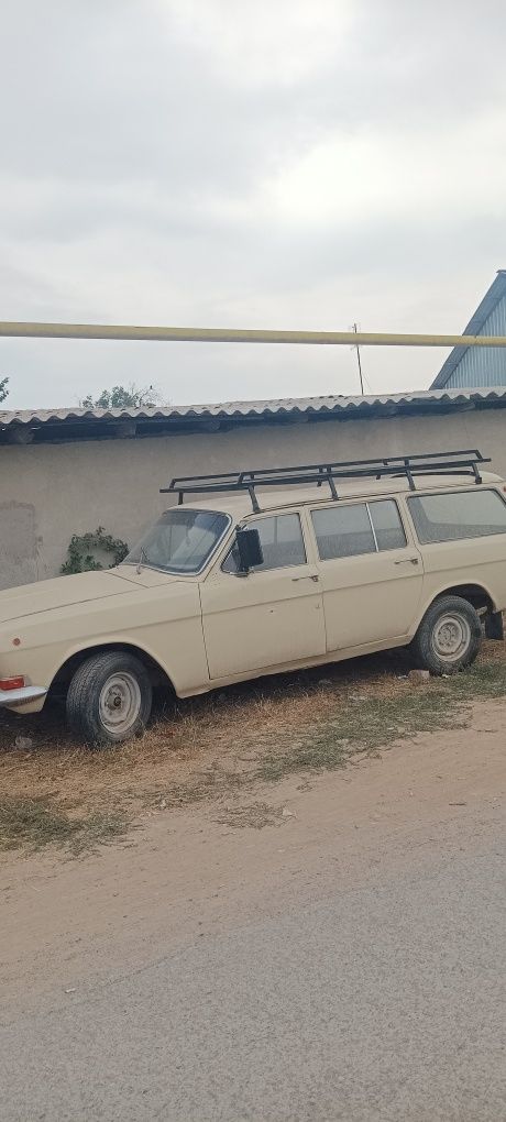Volga furgon 2402
