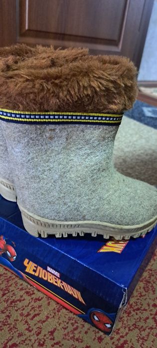 Детские валенки на подошве