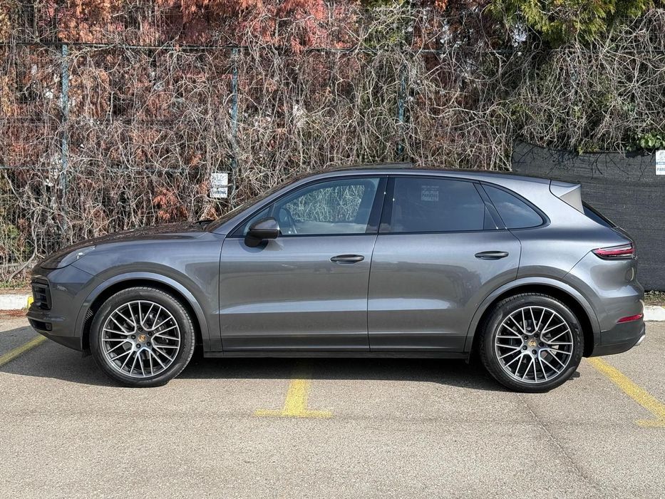Porsche Cayenne Propietar,masina este pe firmă…