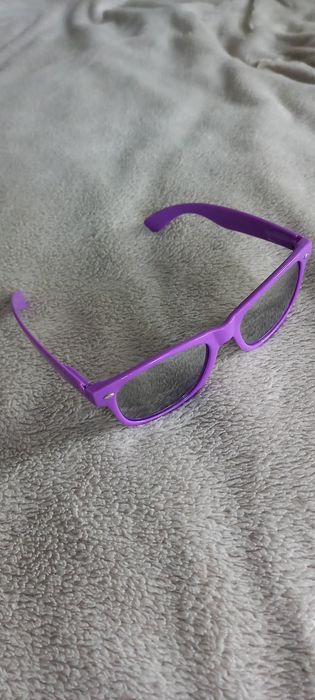 слънчеви очила лилави