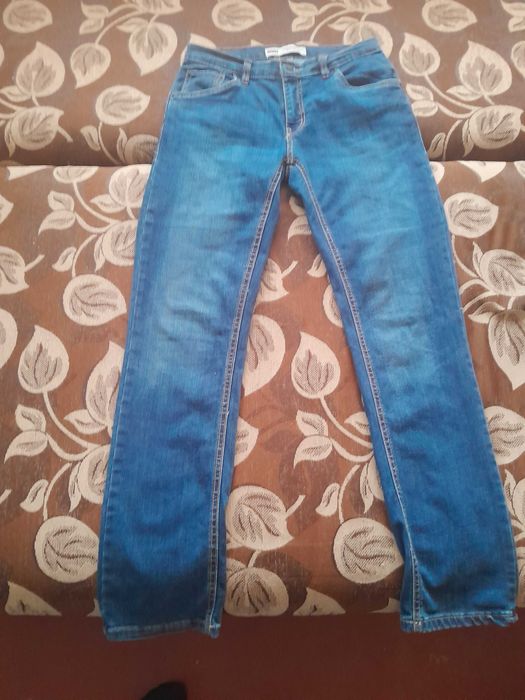 Продам джинсы мужские