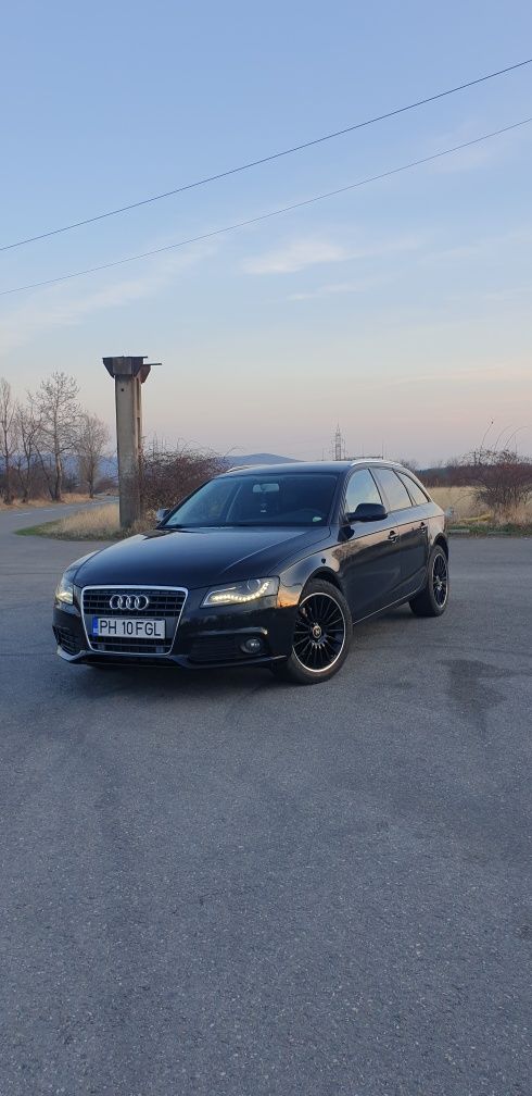 Vând Audi A4 B8 2011 2.0TDI