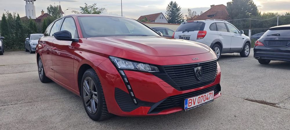 Peugeot 308 Peugeot 308  benzina, An 2023, 131 Cp – Garantie 24 luni