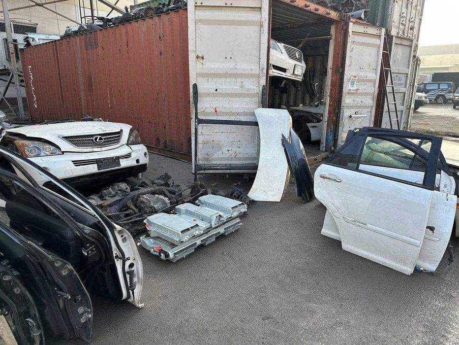 Двери, багажник Lexus RX300 RX330 RX350