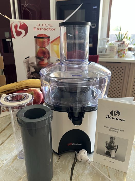 Соковыжималка Binatone JE-8500-полный комплект