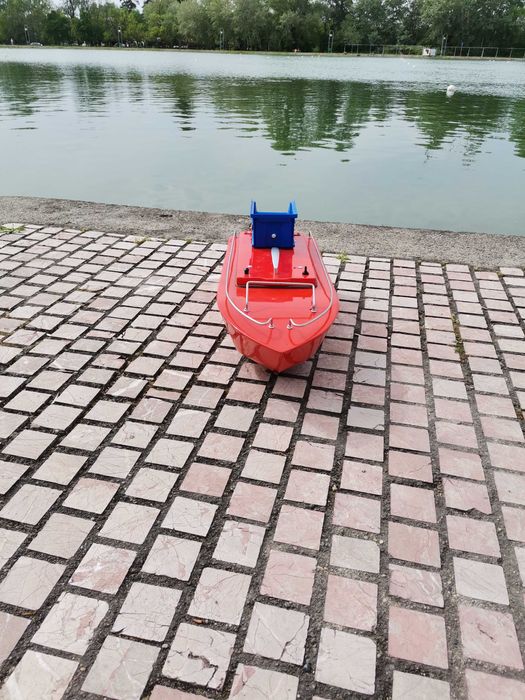 лодка за захранка