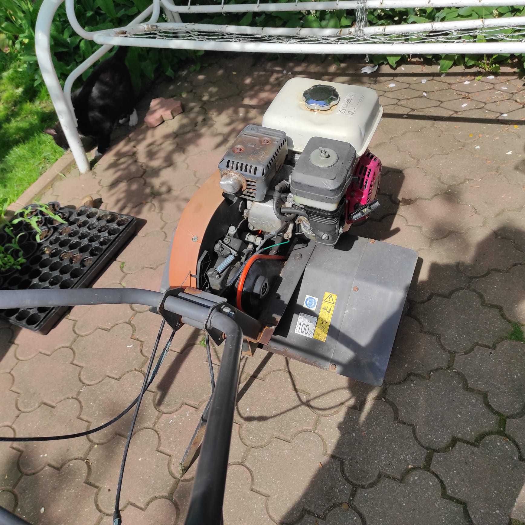 Motosapa husqvarna t85hx cu motor autentic Honda GX160