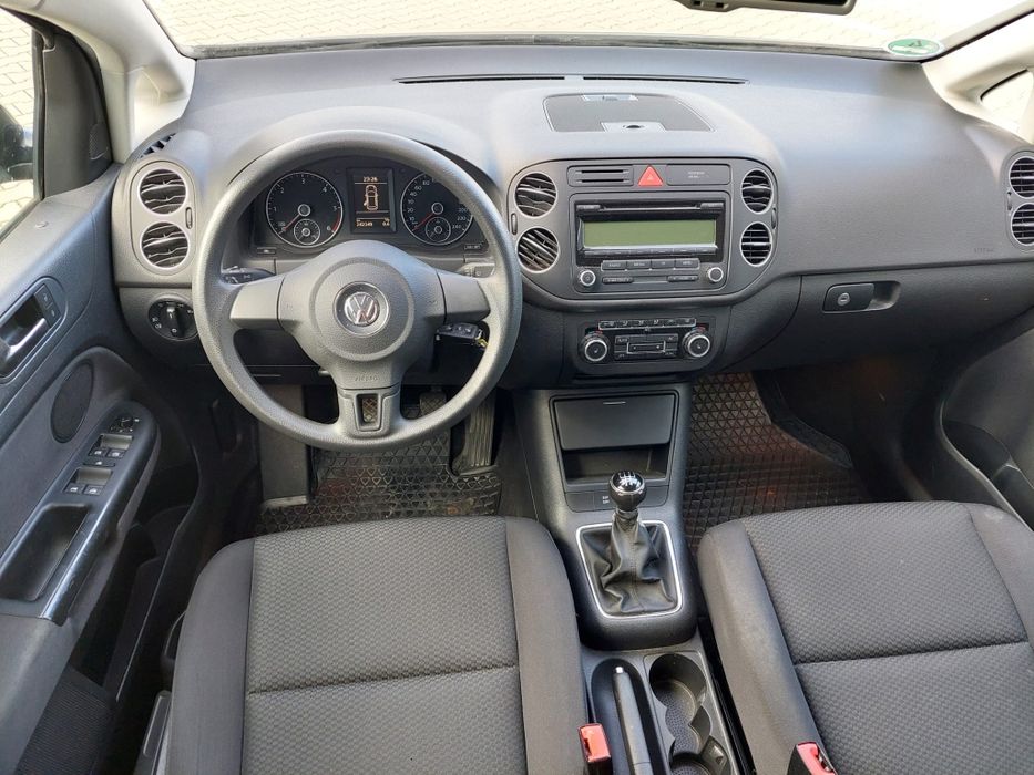 VW Golf VI Plus, an de fabricație 2010, motor 1.6 TDI, 105 cp, euro 5