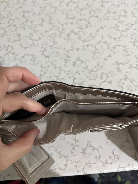 Дамски портфейл guess