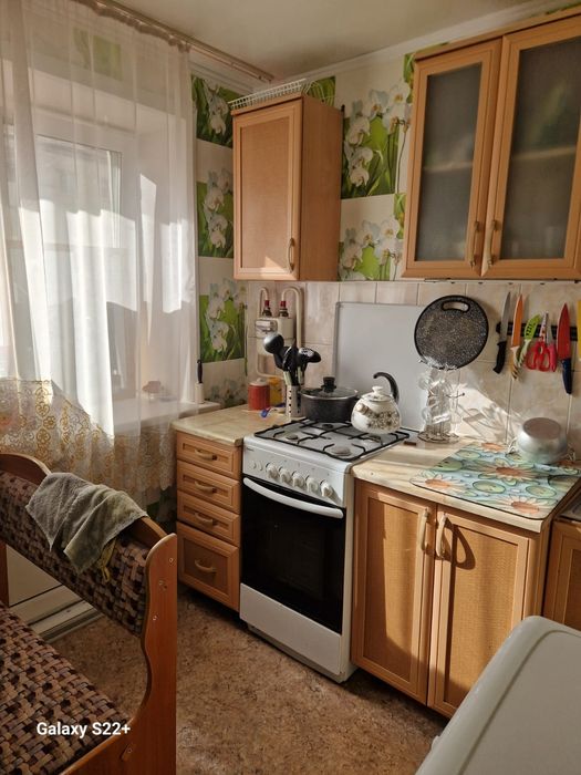 Продаётся 1-комнатная квартира в центре города,  рядом маг. Спутник