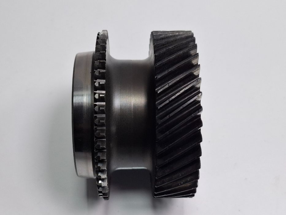 Pinion cuplare treapta a 5 a 39 dinti VOLKSWAGEN TOURAN 1T1, 1T2 2003