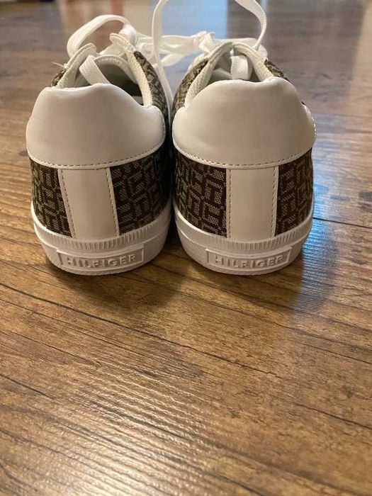 Adidasi Tommy Hilfiger originali