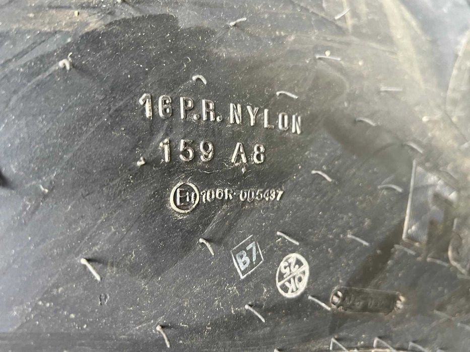 Cauciucuri 23.1-26 cu 16 pliuri noi pentru combina CASE, JOHN DEERE