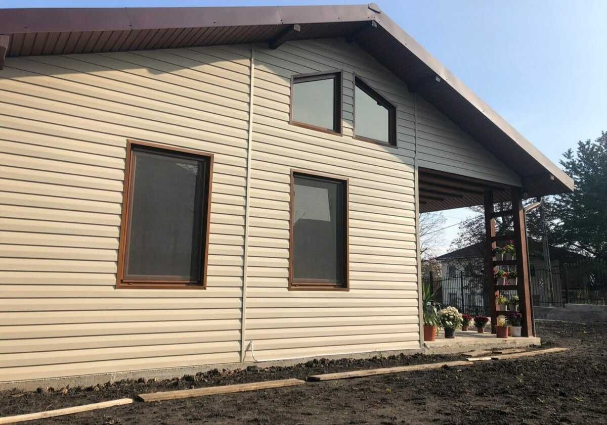 Casa Modulara, Garaje Auto, Containere din panou sandwich termoizolant