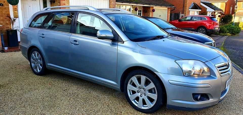 Dezmembrez Toyota Avensis 2008, 2.2 D4 177cp euro 4 cutie in 6 viteze