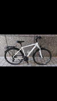 Cube Touring pro Trekking roti 28”