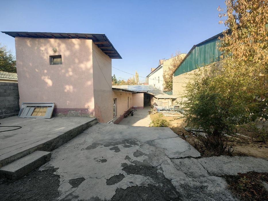 Продаётся земельный участок.. 
Циолковского.