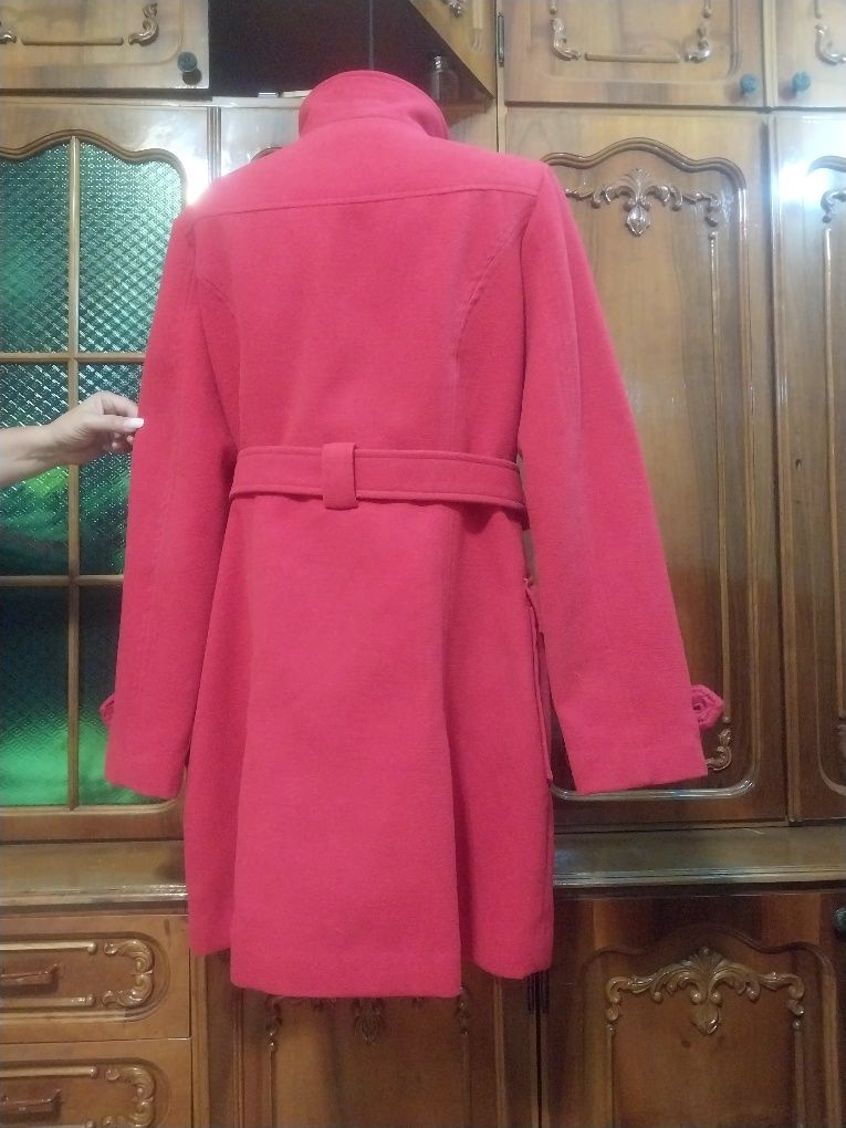 Пальто кашемировое,красное